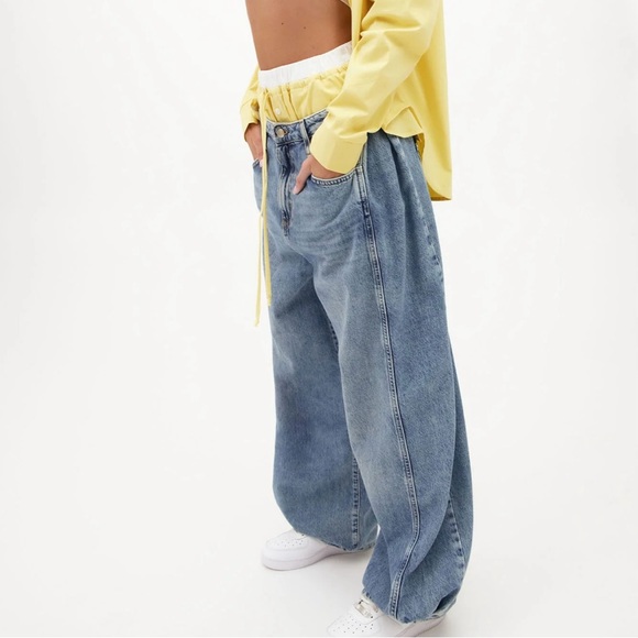 Getting Along Wide Leg Jeans - Medium Wash,never worn without tags. - Picture 3 of 9
